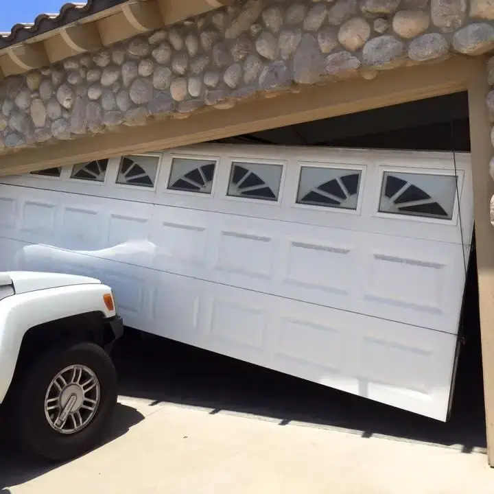 garage-door-needs-fixing